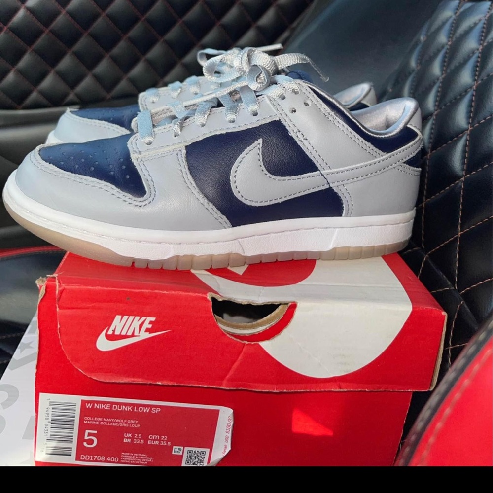 Woman’s Nike Dunk